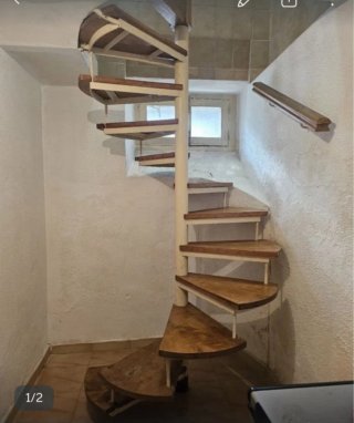 Escalera de Caracol de Madera y Hierro