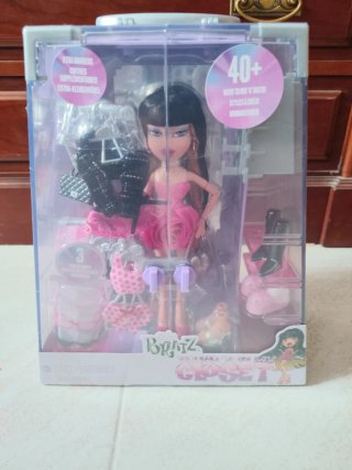 Muñeca Bratz Dana con Armario