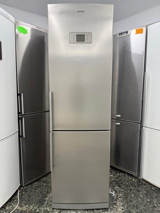 Nevera Smeg plateada