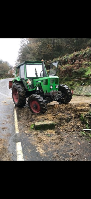 Tractor Deutz con Desbrozadora