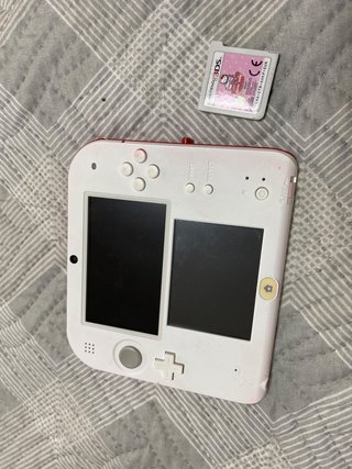 Nintendo 2DS XL Blanca y Roja