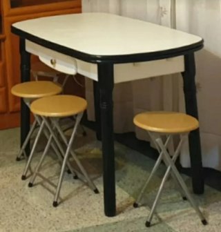 Vendo 2 mesas extensibles,precio de las dos