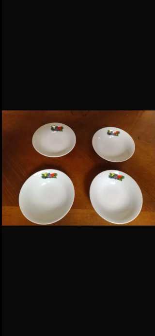 Set 4 ciotole piatti porcellana