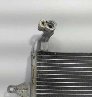 CONDENSADOR / RADIADOR AIRE ACONDICIONADO