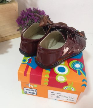 Sapatos Criança Tam. 25 Bordô - NOVO