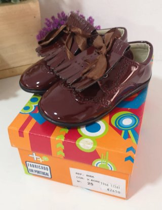 Sapatos Criança Tam. 25 Bordô - NOVO