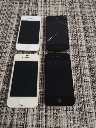 ** Lote 4 iPhone 4/4S para piezas y repuestos