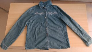 Chaqueta Vaquera con Bordado Floral