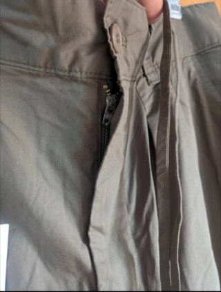 Pantalón Zara caqui talla 38