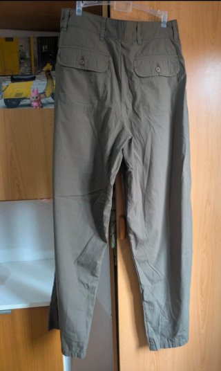 Pantalón Zara caqui talla 38
