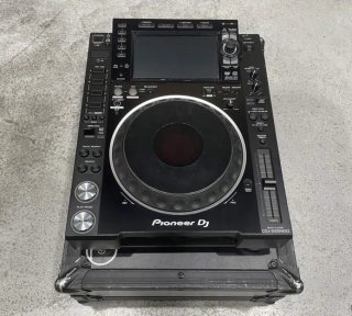 Pioneer DJ CDJ-2000NXS2 + Flightcase
