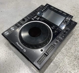 Pioneer DJ CDJ-2000NXS2 + Flightcase