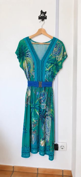 Vestido verde y azul con cinturón