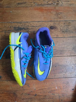 Zapatillas Nike Hombre Morado y Amarillo