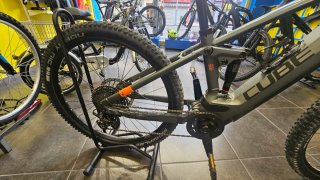 Bicicleta Eléctrica Cube Stereo Hybrid 750Wh