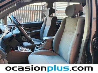 Ssangyong Rodius 2.0 e-Xdi Premium Auto 114 kW (155 CV)