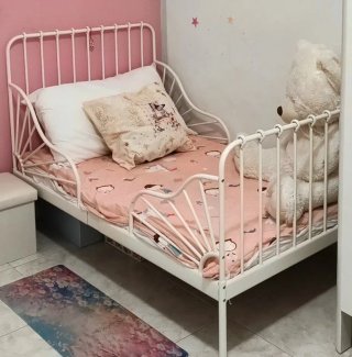 Habitación infantil Ikea:2camas,3 armarios,1cómoda
