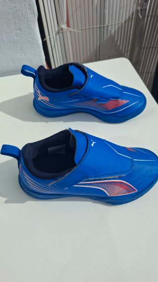 Zapatillas Puma Sala Ultra 6 Play Talla 30