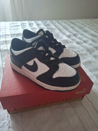 Zapatillas Puma Niño Blanco y Negro talla 26/27