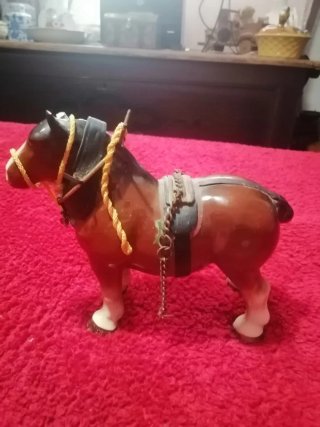 Caballo de cerámica de 1930