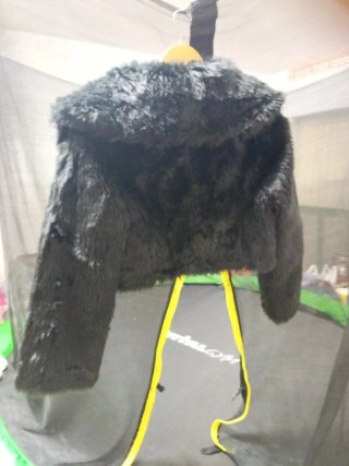 Chaqueta Torera de Pelo Zara Negra
