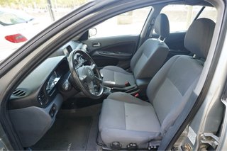 Nissan Almera 2004 con muy pocos Kilometros