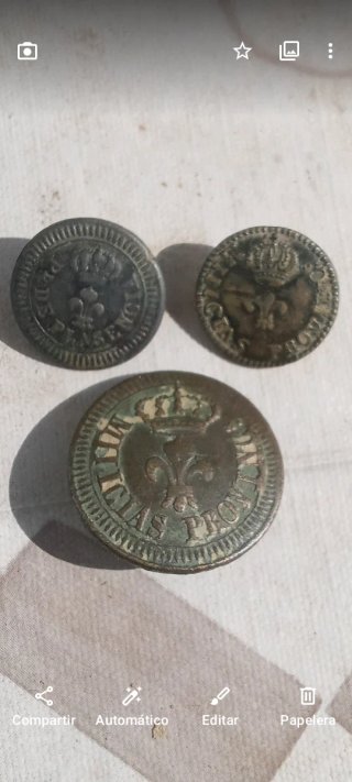3 Botones de las Milicias Provinciales