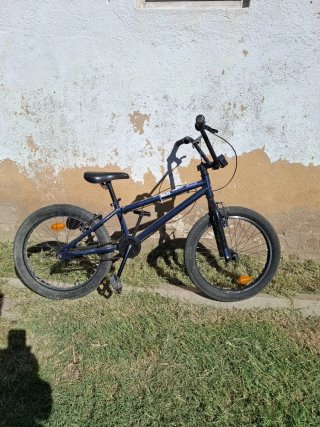 Bicicleta BMX Azul