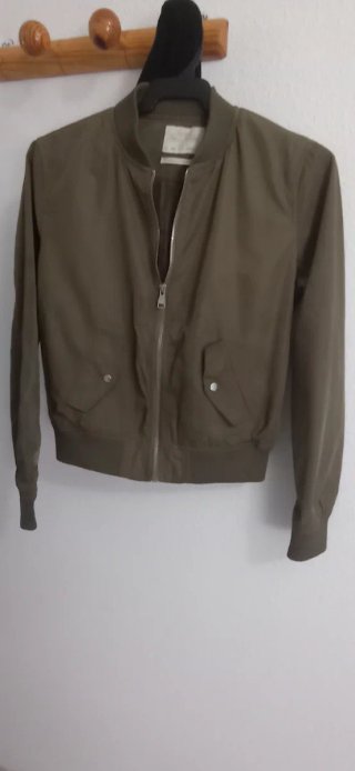 Lote de ropa variada,ver sin compromiso Tallas S/M