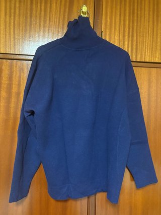 Jersey de cuello alto Zara azul