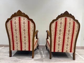 ¡OCASIÓN! Pareja de Sillones Isabelinos