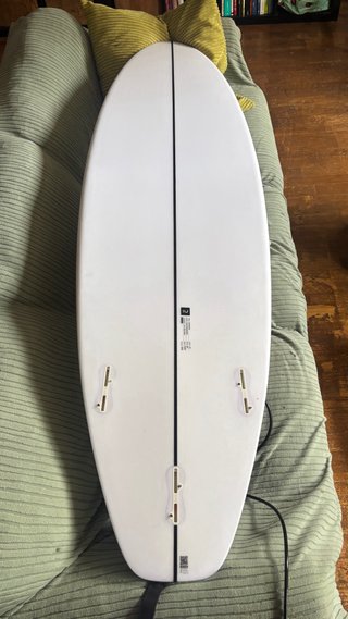 Tabla Surf 6'1 + Funda + Pad + Leash. Solo 5 baños