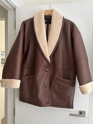 Cazadora asos preciosa