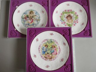 3 Piatti Royal Doulton San Valentino 1983-84-85