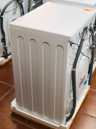 Lavadora LG 8kg nueva con tara en FrigoMark