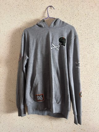 Sudadera GRIS BRUTEC CRIMES