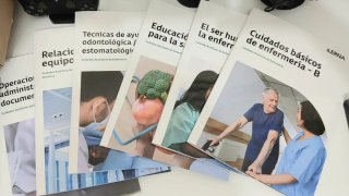 Vendo el curso completo del Grado Medio de TCAE