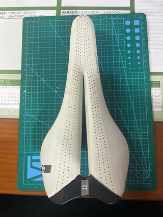 Sillín Bontrager Paradigm RL Hollow Ti