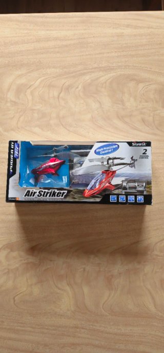 Helicóptero RC Silverlit Air Striker