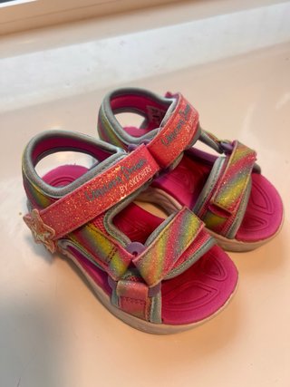 Lote 6 pares zapatos niña T.23