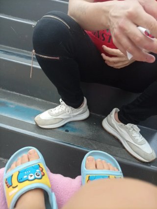 Ayuda para mis hijos ( estoy sin cobrar nada nifam