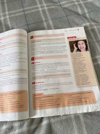 Lengua y literatura, 1 Bachillerato: serie Comenta