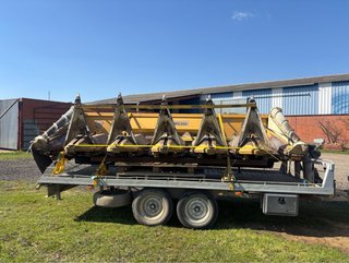 Transporte de aperos y maquinaria agricola