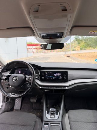 Skoda Octavia 2022 e-tec Hibrido ETIQUETA ECO