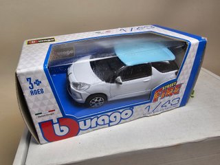 Bburago Citroën DS3 1/43 Street Fire