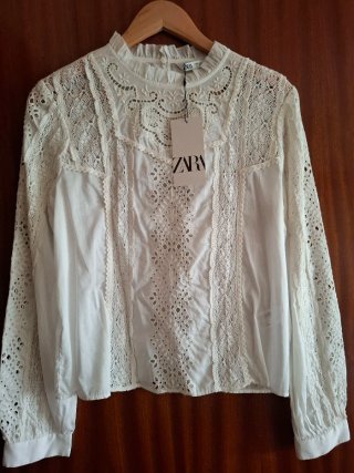 Blusa Zara bordada