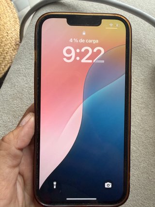 iPhone 13 128GB + Funda y Cable
