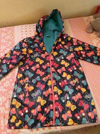 Chubasquero Boboli Estampado Mariposas talla 12