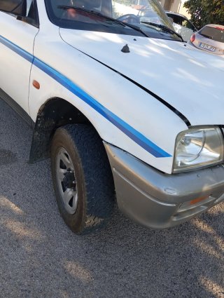 Mitsubishi L 200 1999