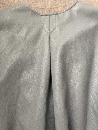 Chaqueta globo efecto piel Zara